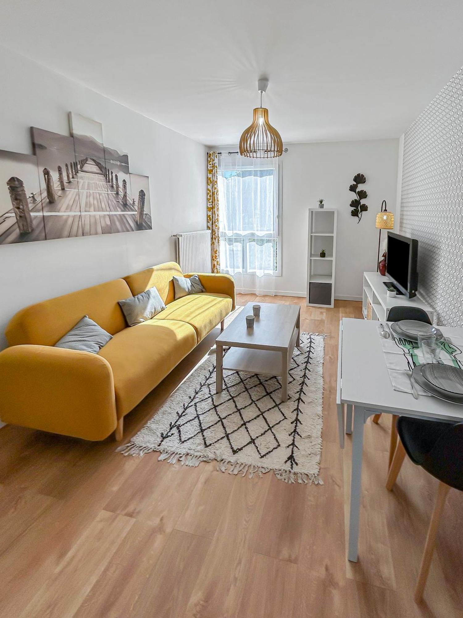 Appartement Lumineux, Wi-Fi Et Parking Prive 니오르 외부 사진