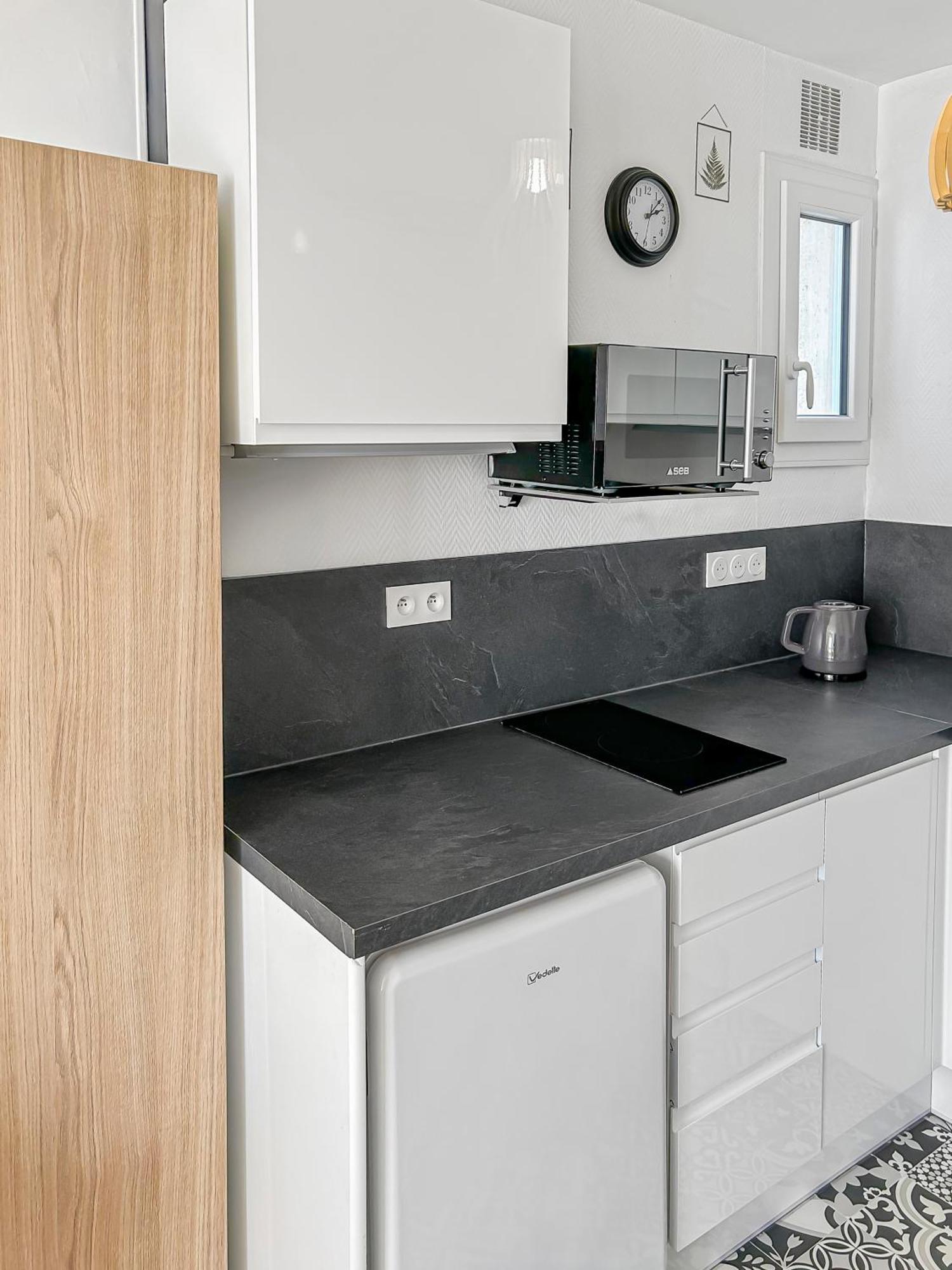 Appartement Lumineux, Wi-Fi Et Parking Prive 니오르 외부 사진
